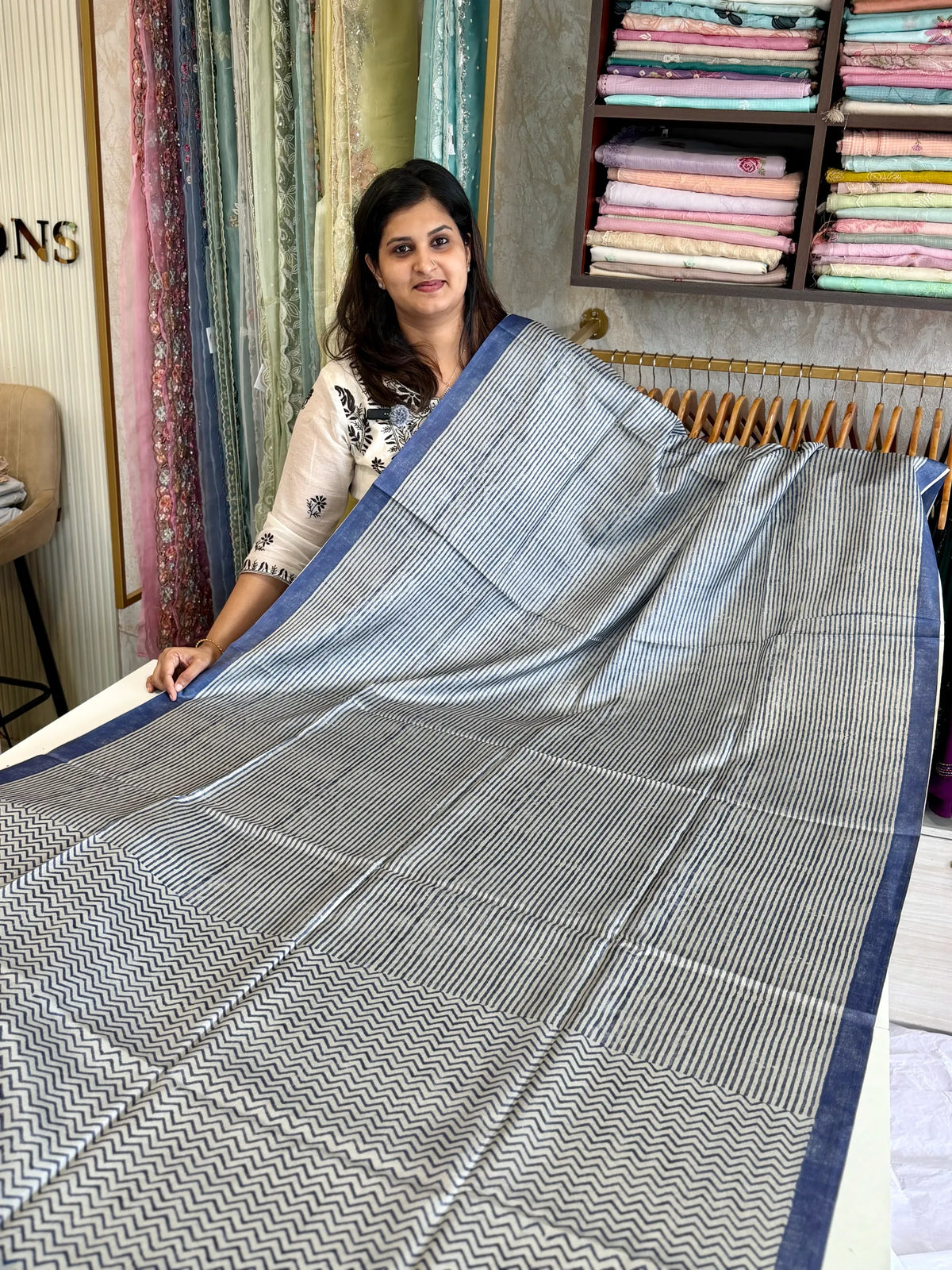 Semi silk finished Saree/ STS804