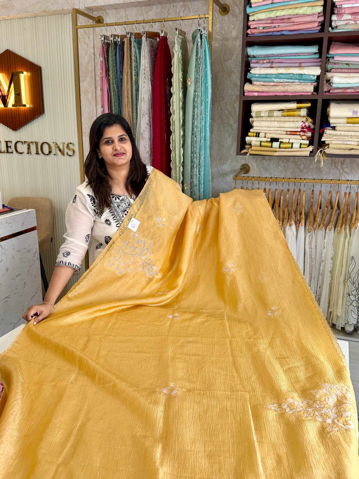 Crushed crape Saree/ AM107