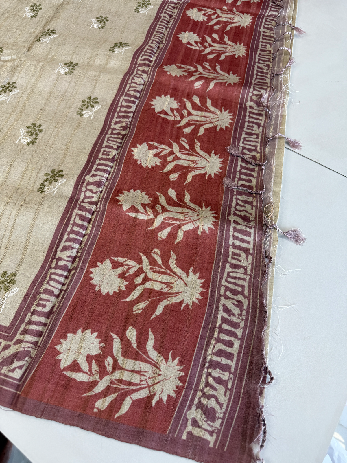 Soft semi Tussar saree/ D527