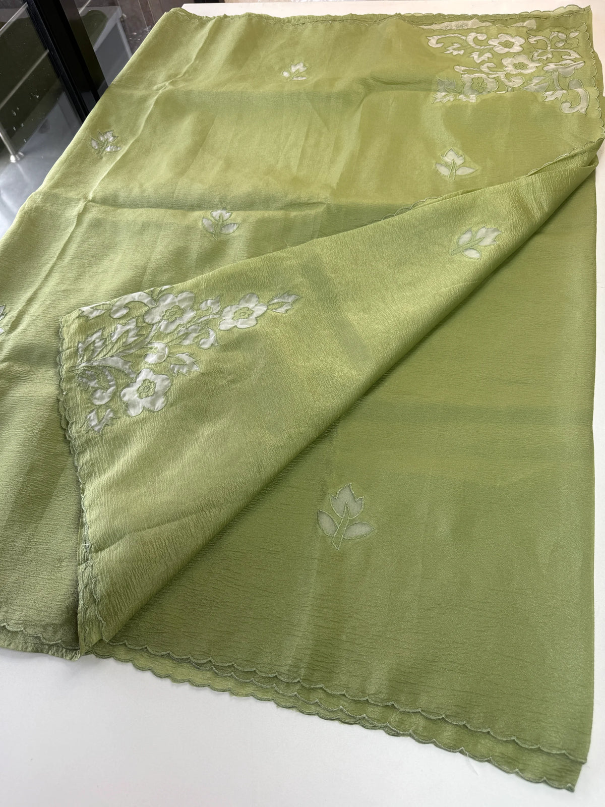 Crushed crape Saree/ AM107