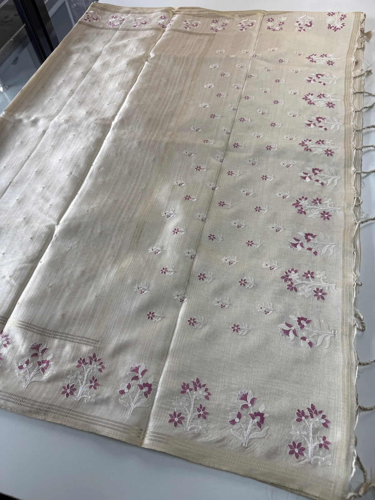 Soft semi Tussar saree / GD371
