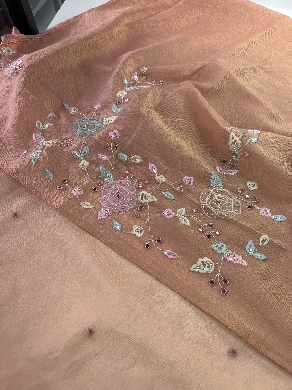 Crushed Tissue Saree/ SP007