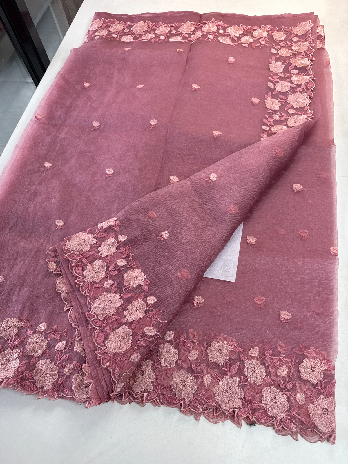 Crushed Tissue / PE984