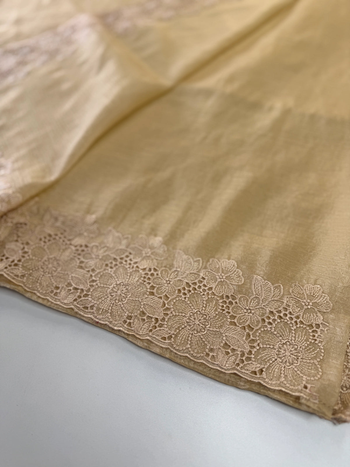 Crushed crape Saree/ CW053