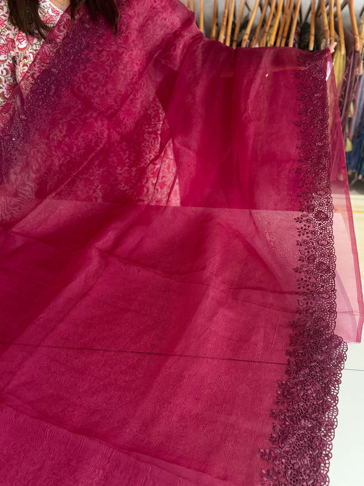 Crushed tissue saree/ CW066