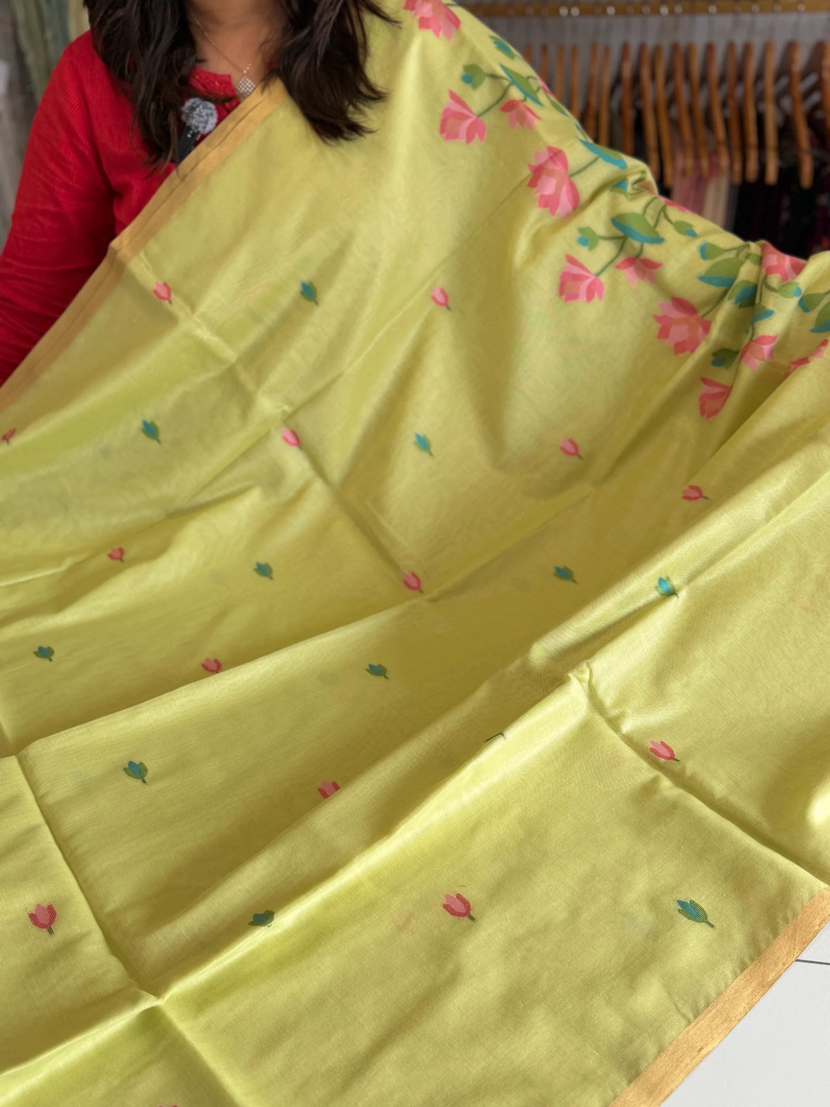 Soft Chanderi jamdhani weaves / SA74