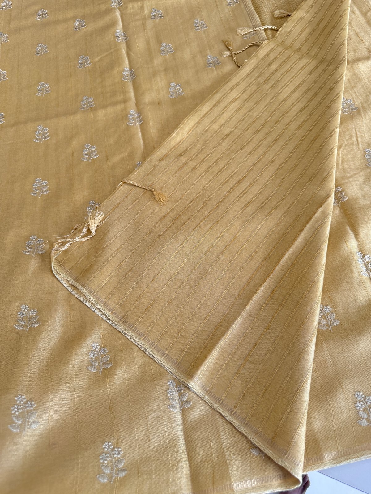 Soft Semi Tussar Saree/ FG10
