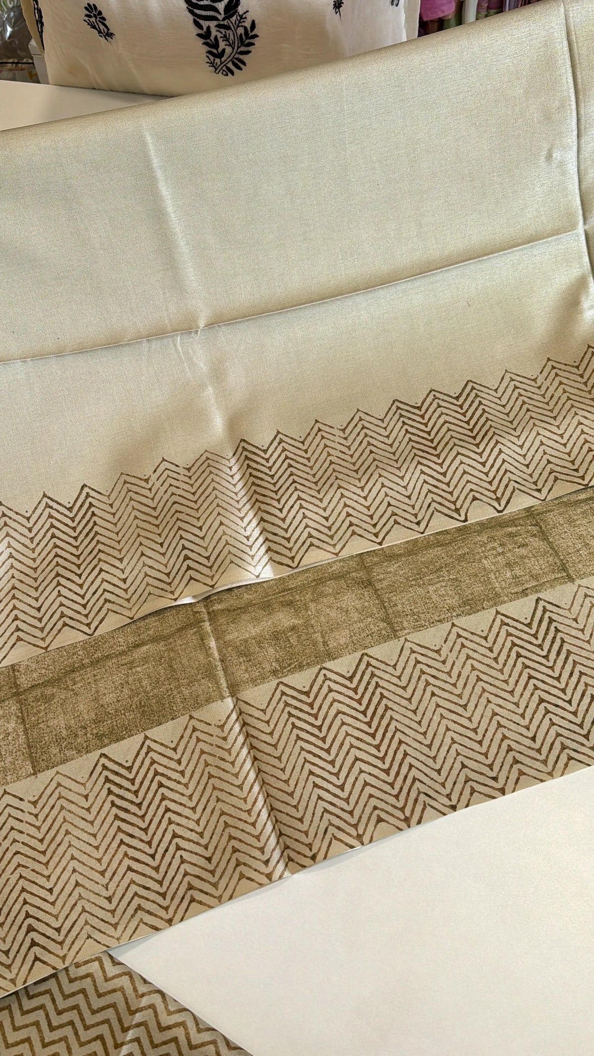 Semi silk finished Saree/ STS804