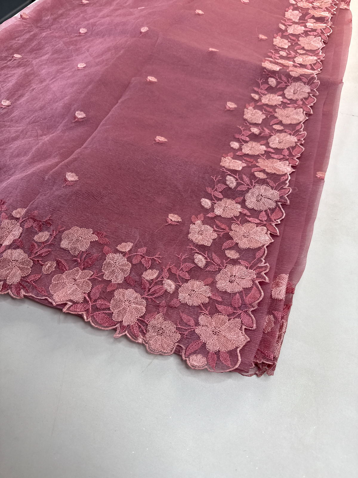 Crushed Tissue / PE984