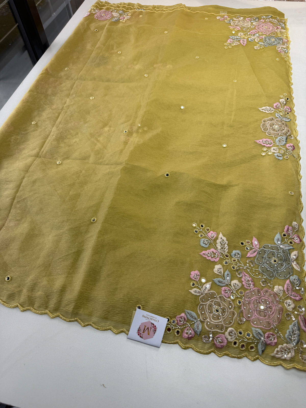 Crushed Tissue Saree/ SP007