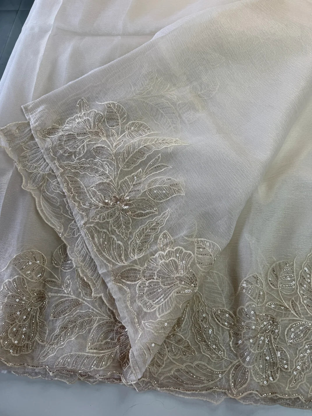 Crushed Foil blended Organza Saree/ AM104