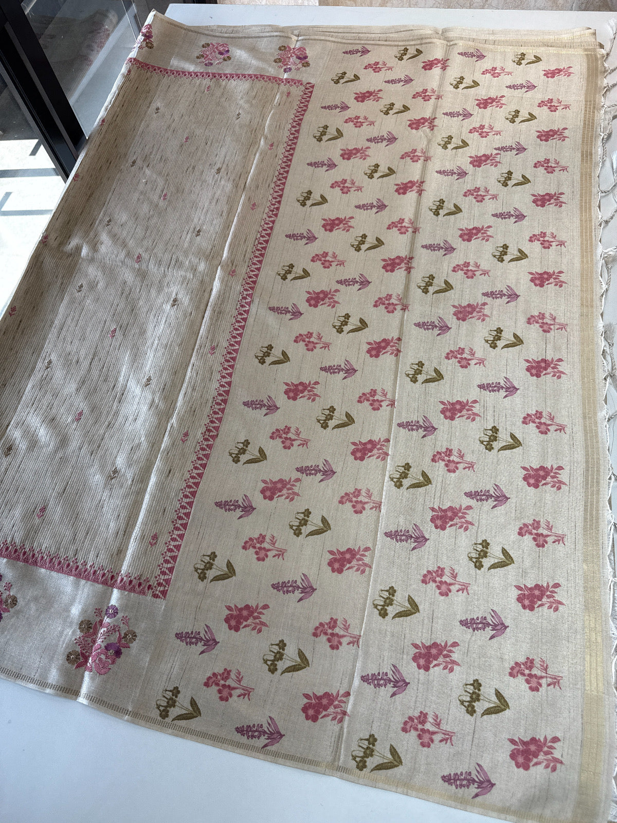 Soft Semi Tussar Saree/ D498