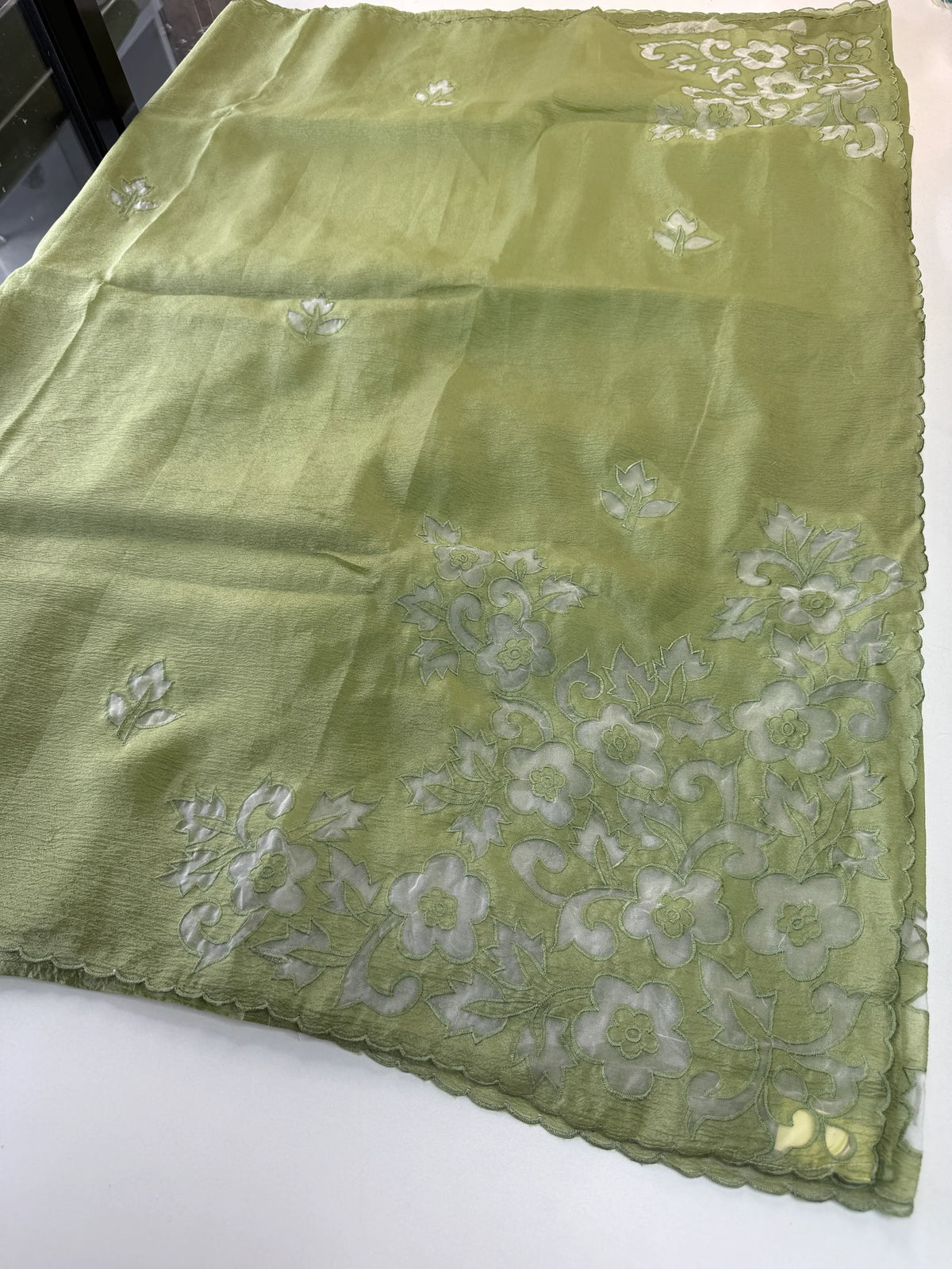 Crushed crape Saree/ AM107