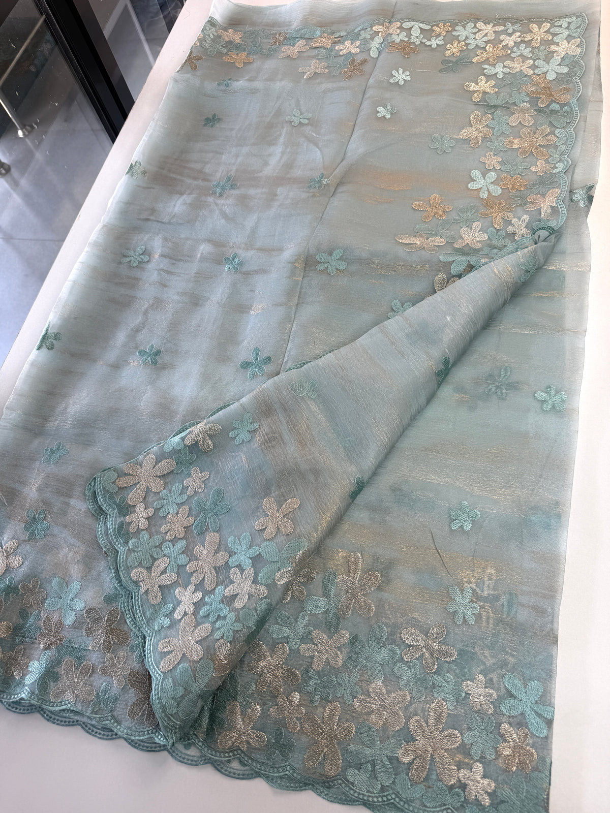 Foil textured crushed Organza/W767