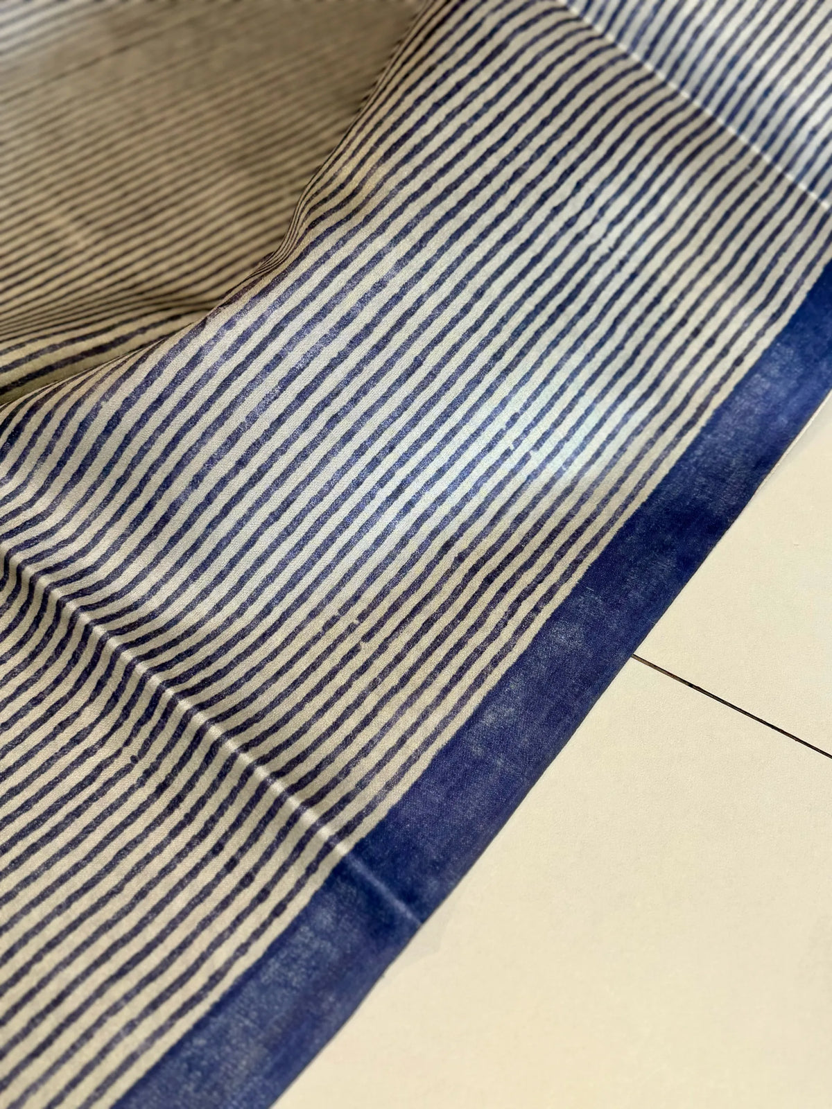 Semi silk finished Saree/ STS804