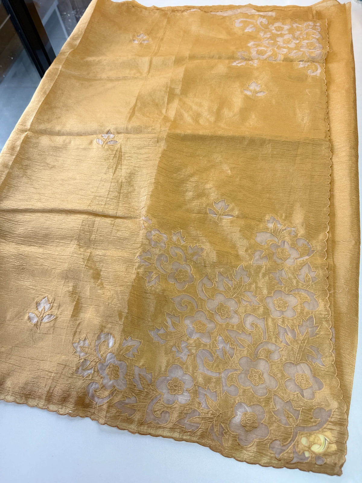 Crushed crape Saree/ AM107