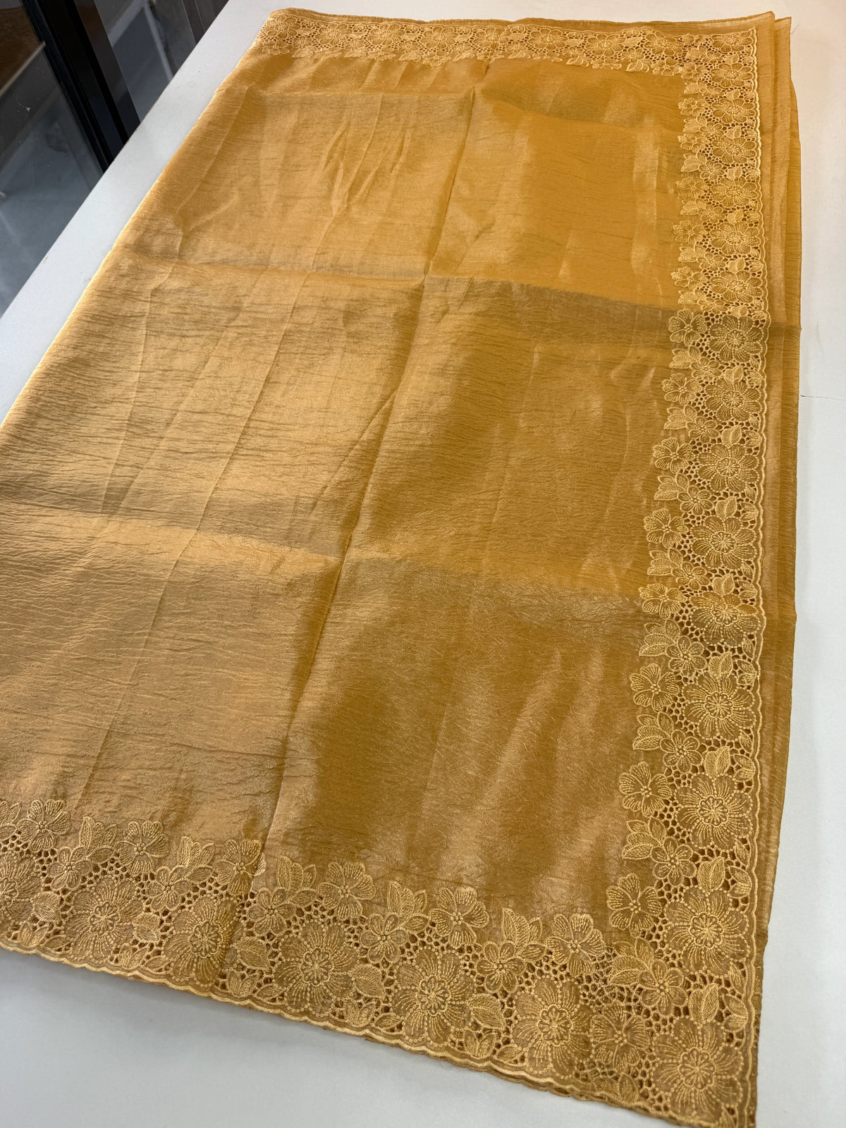 Crushed crape Saree/ CW053