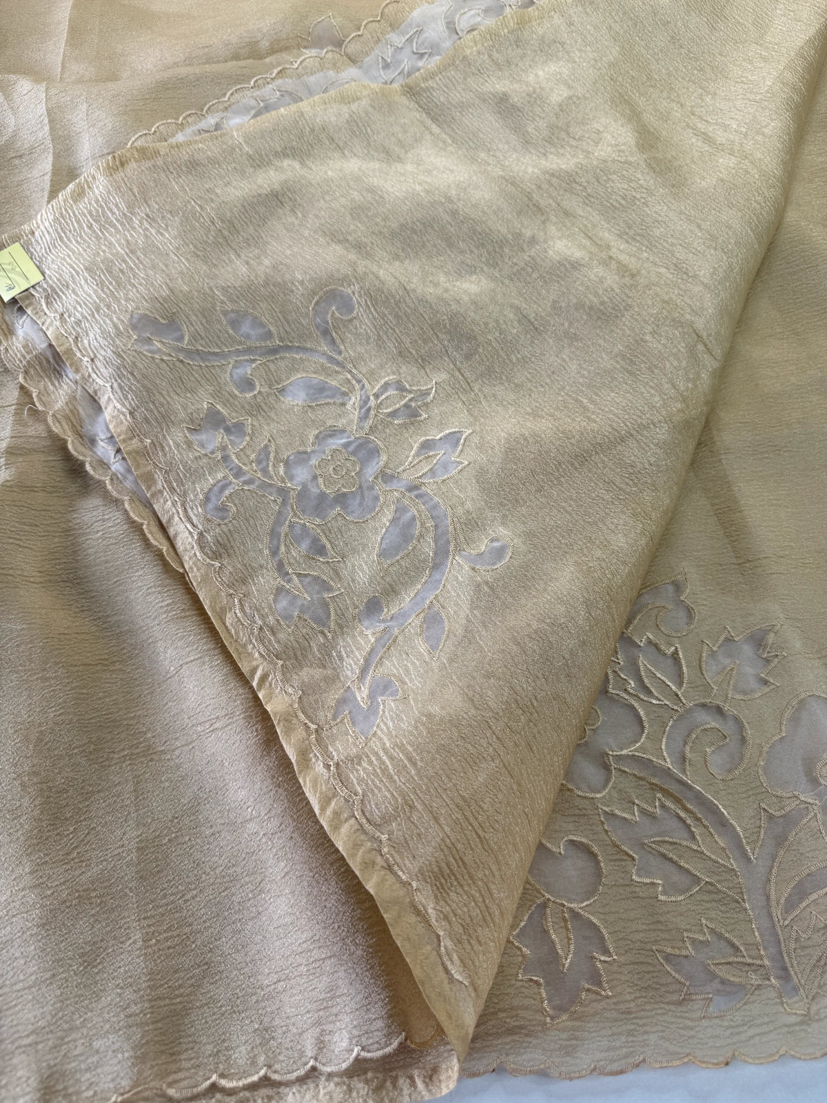 Crushed crape Saree/ AM107