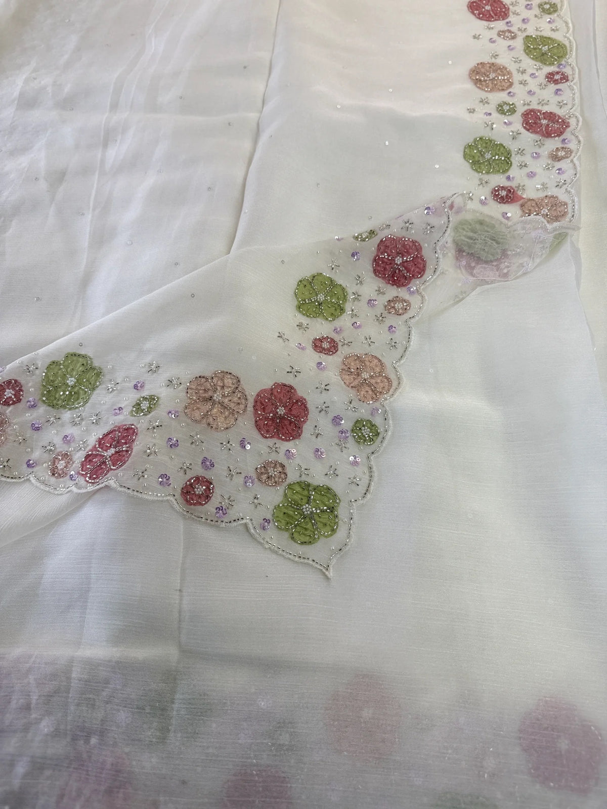 Crushed crape Saree/ HW725