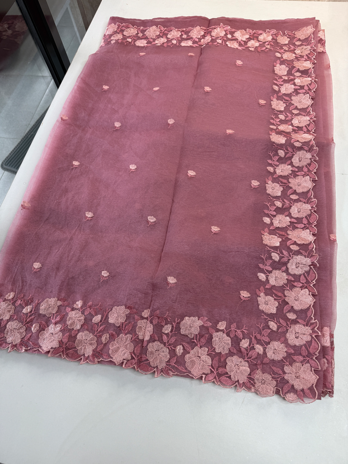 Crushed Tissue / PE984