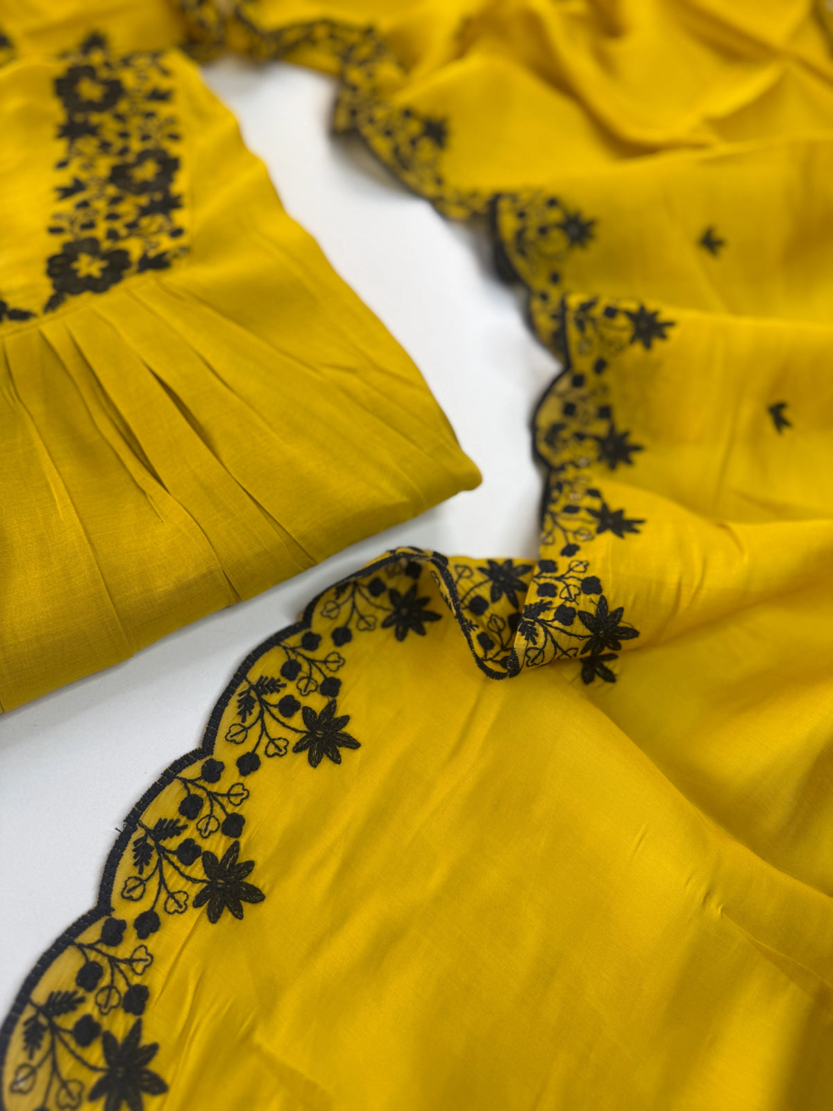 Soft Chanderi unstitched salwar set / NC249