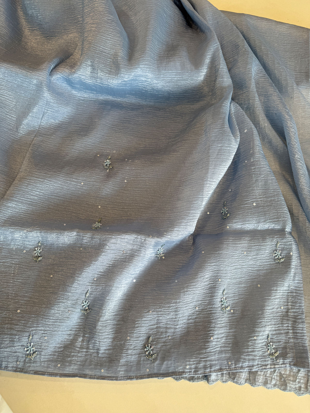 Crushed crape saree/ HW457