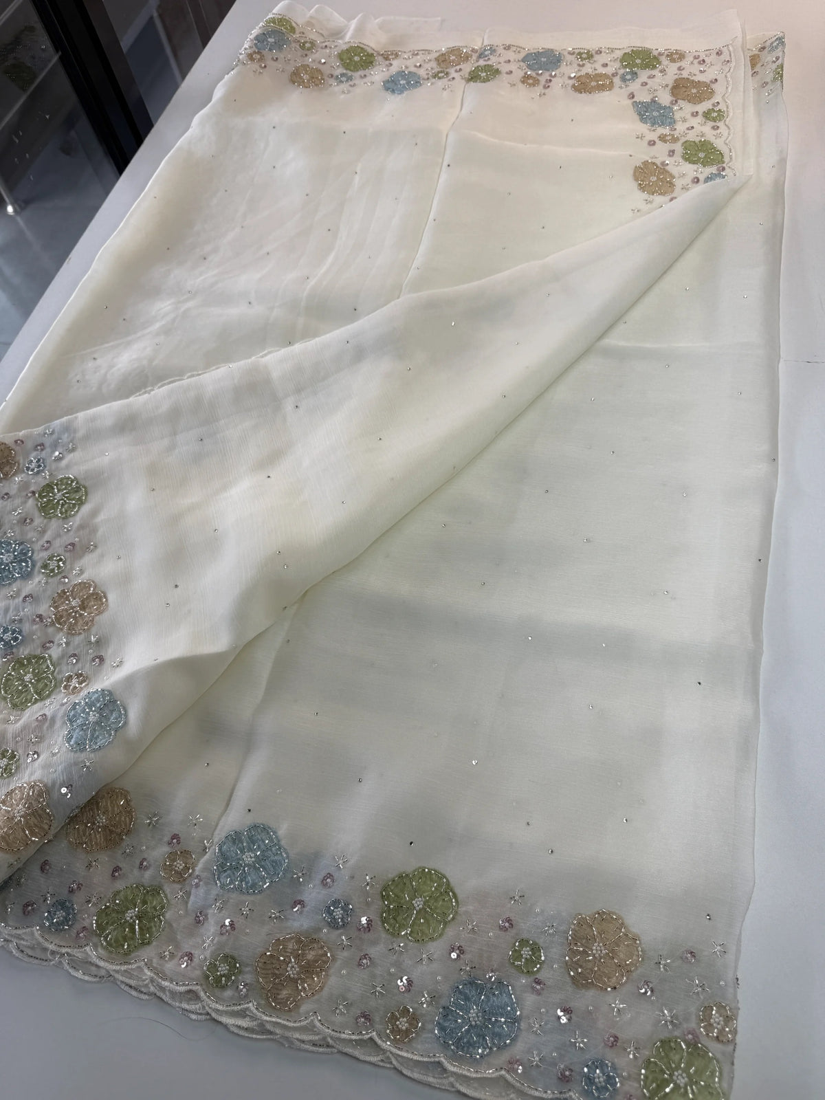 Crushed crape Saree/ HW725