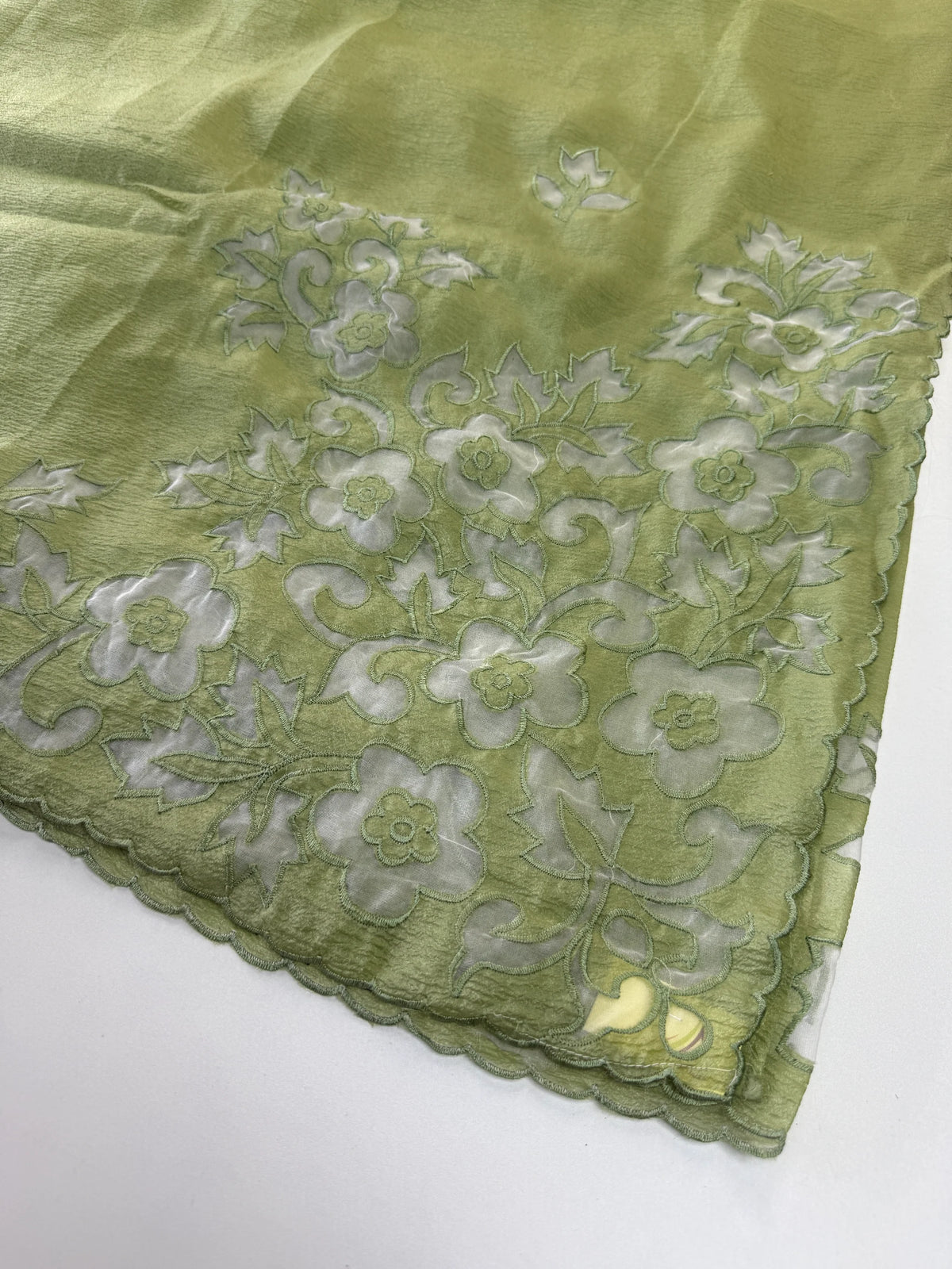 Crushed crape Saree/ AM107