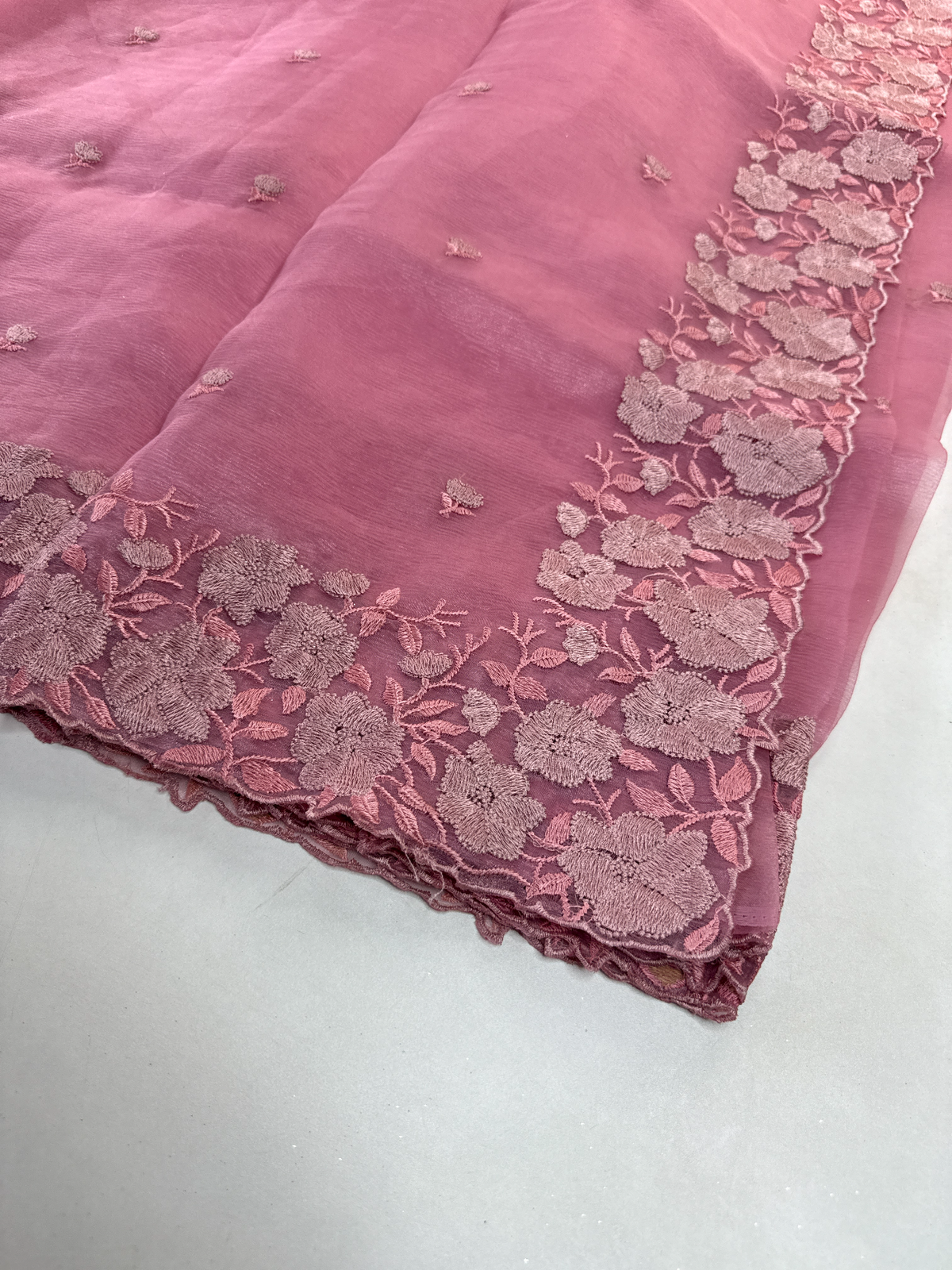 Crushed Tissue / PE984