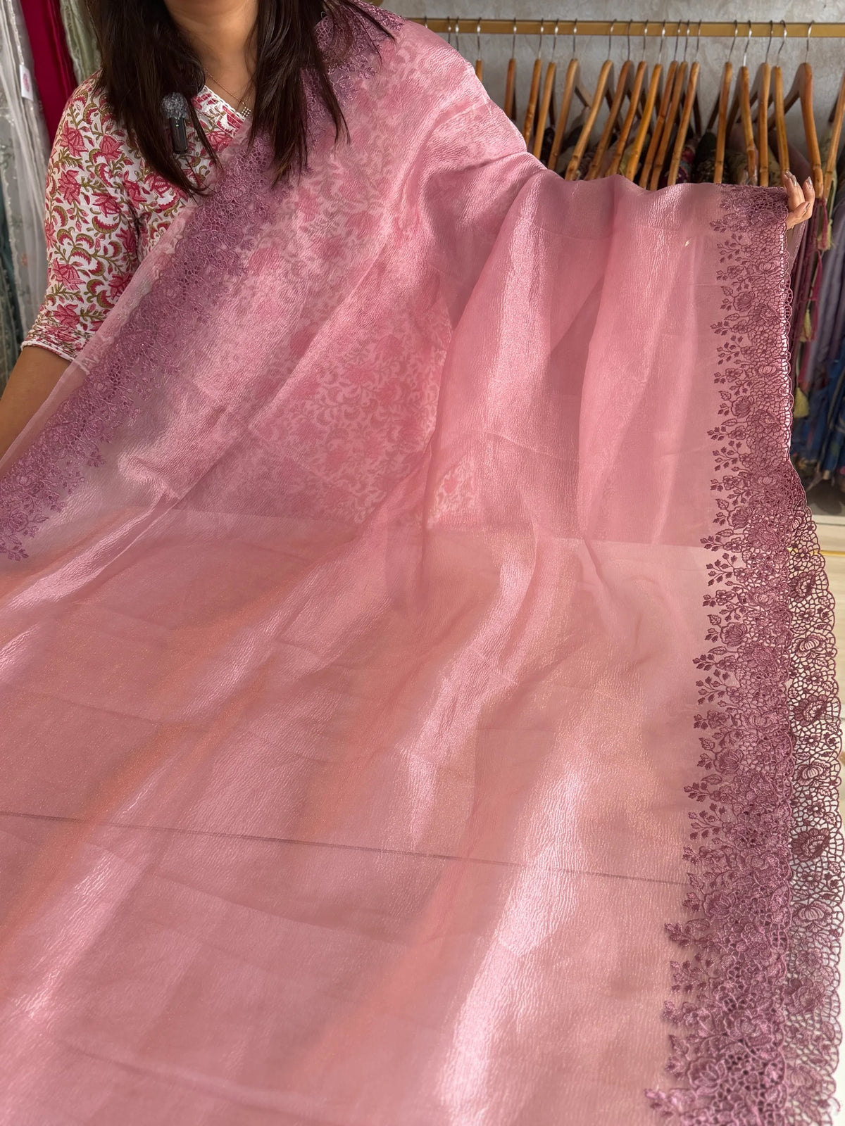 Crushed tissue saree/ CW066