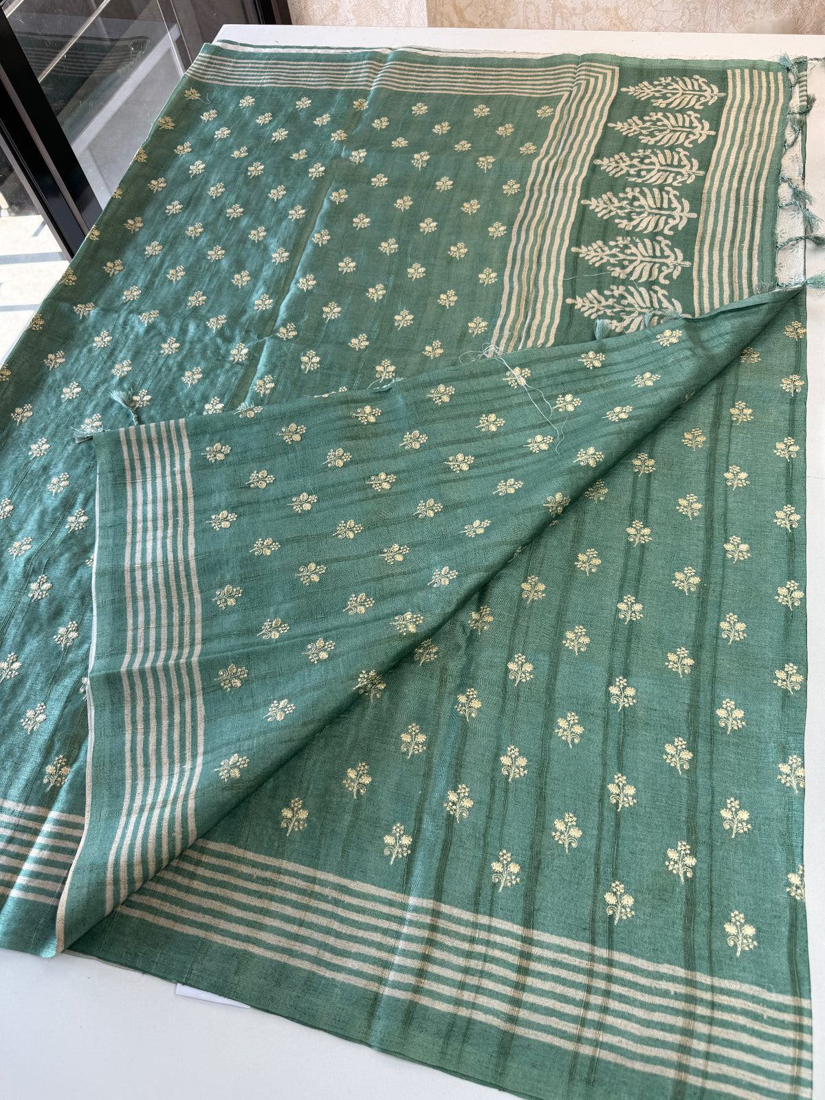 Soft Semi Tussar Saree/ D526