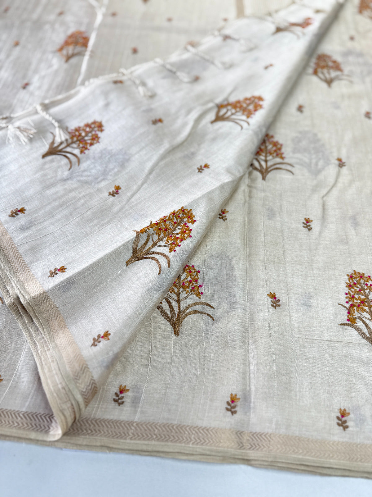 Soft semi Tussar Saree/ FG432
