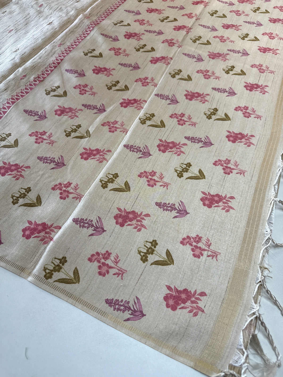 Soft Semi Tussar Saree/ D498