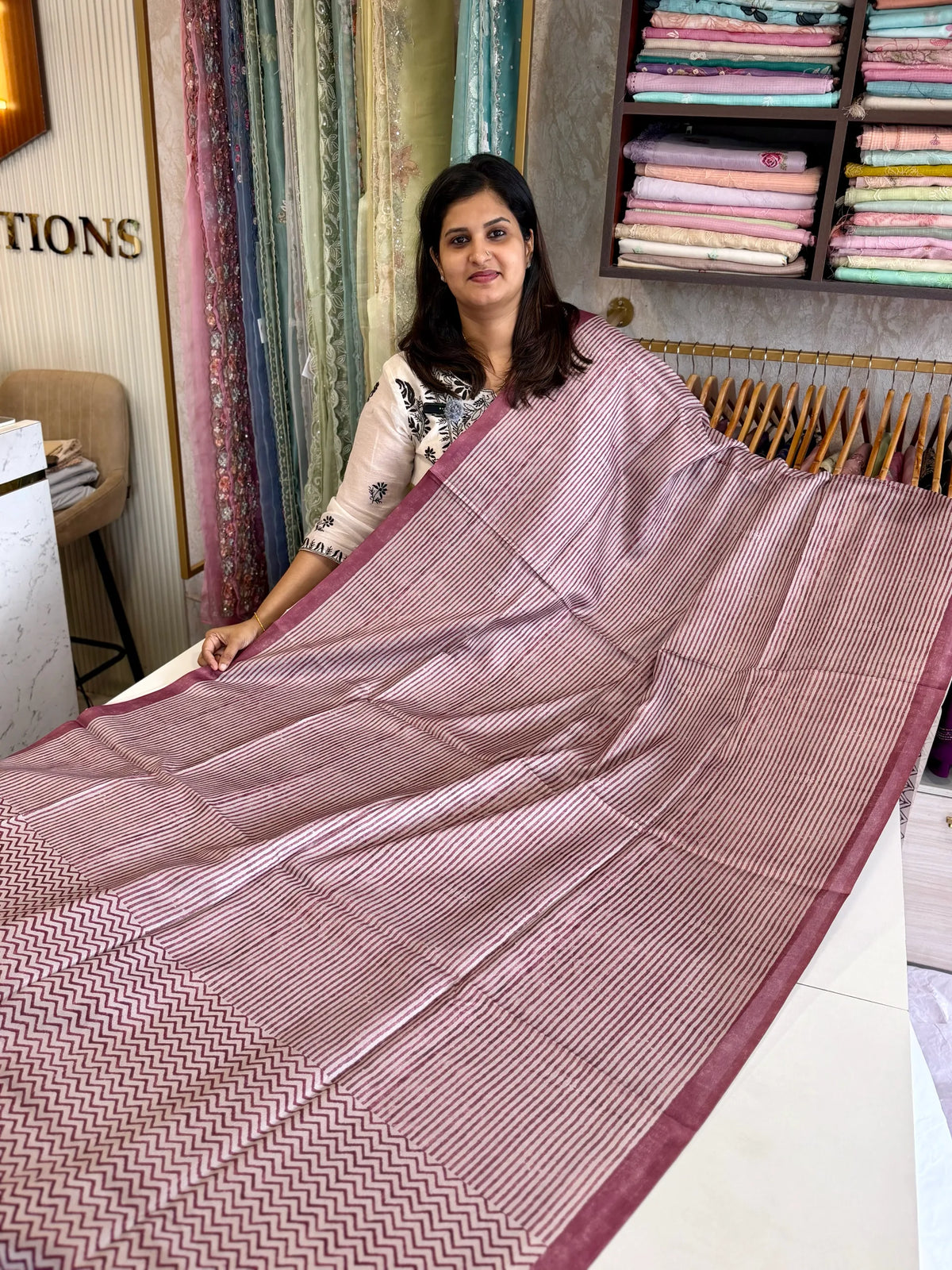 Semi silk finished Saree/ STS804