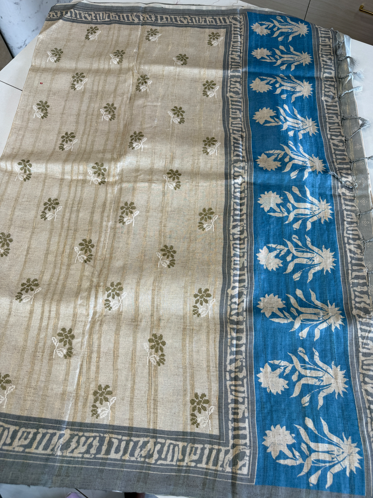 Soft semi Tussar saree/ D527