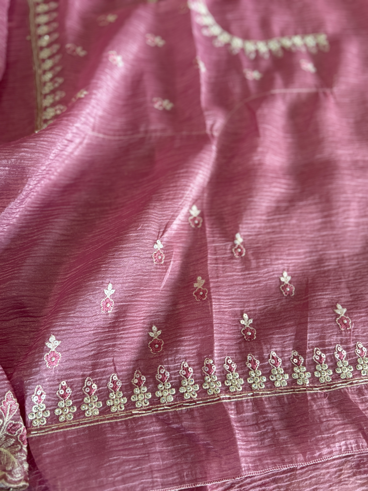 Crushed Crape Saree/ HW507