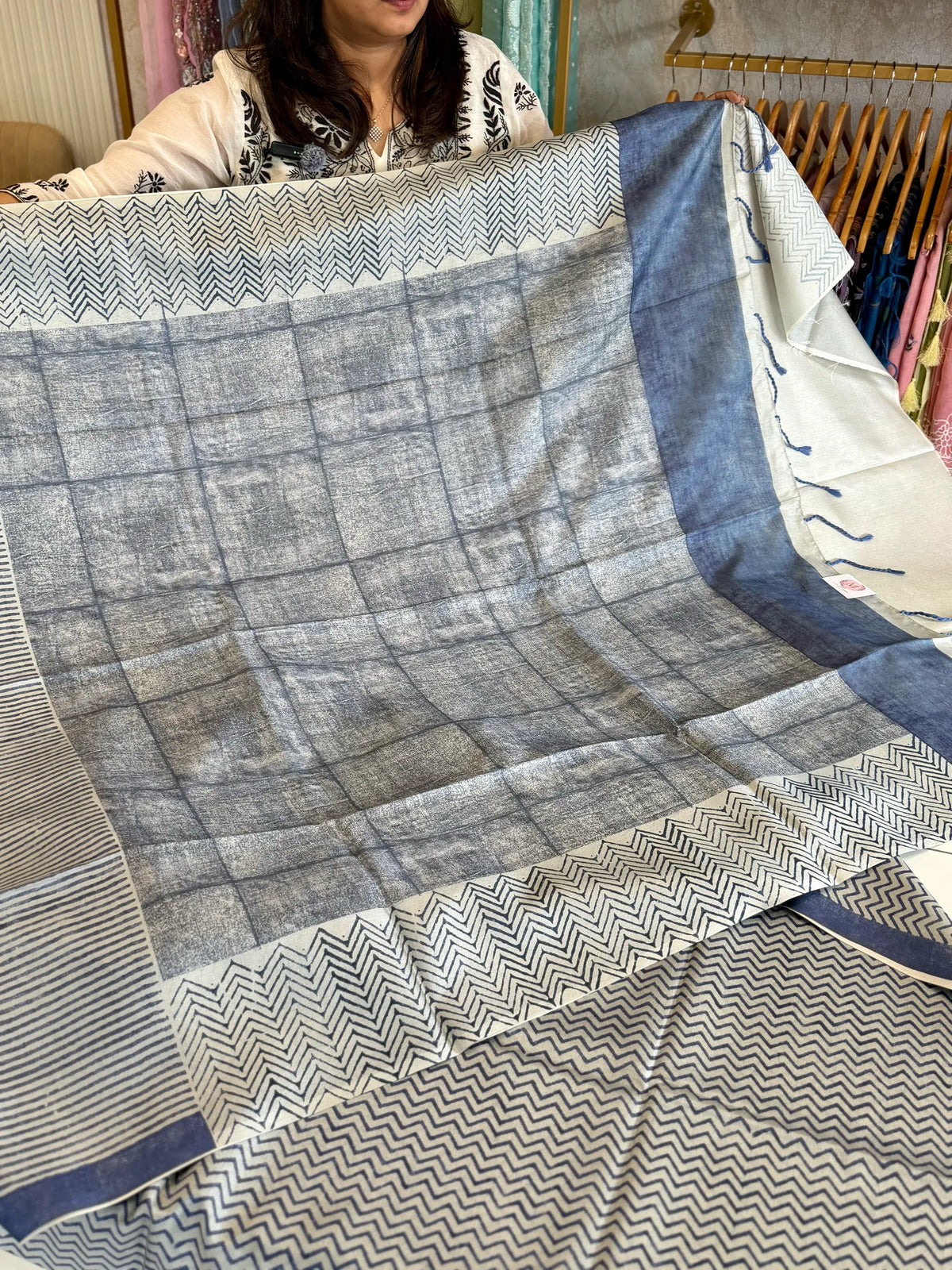 Semi silk finished Saree/ STS804