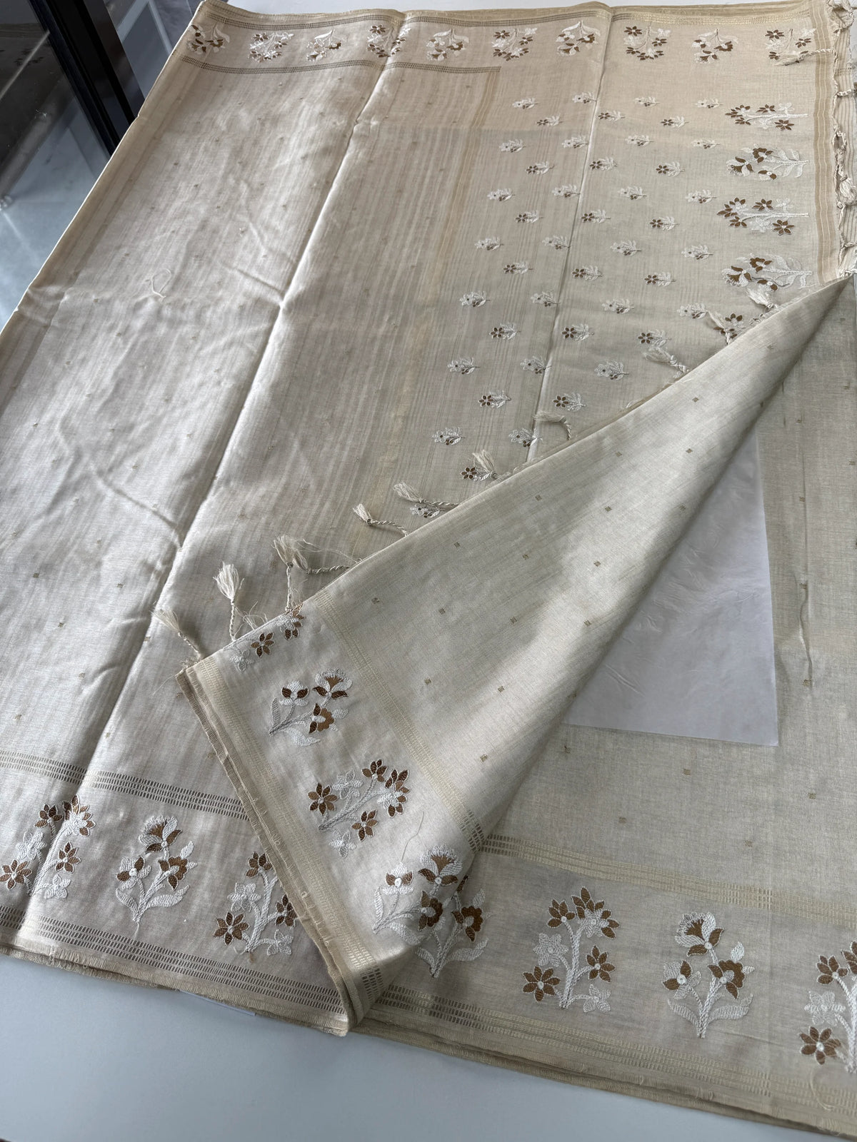 Soft semi Tussar saree / GD371