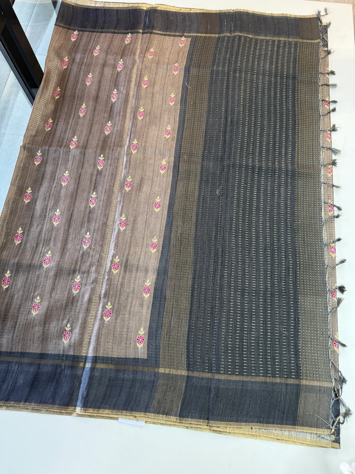 Soft Semi Tussar Saree/D462