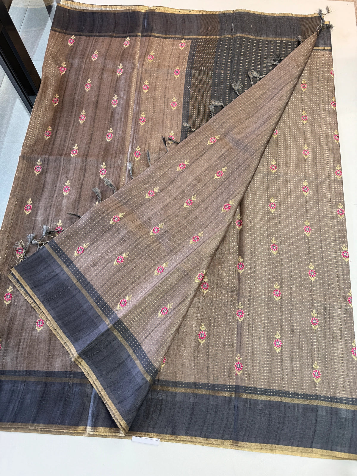 Soft Semi Tussar Saree/D462