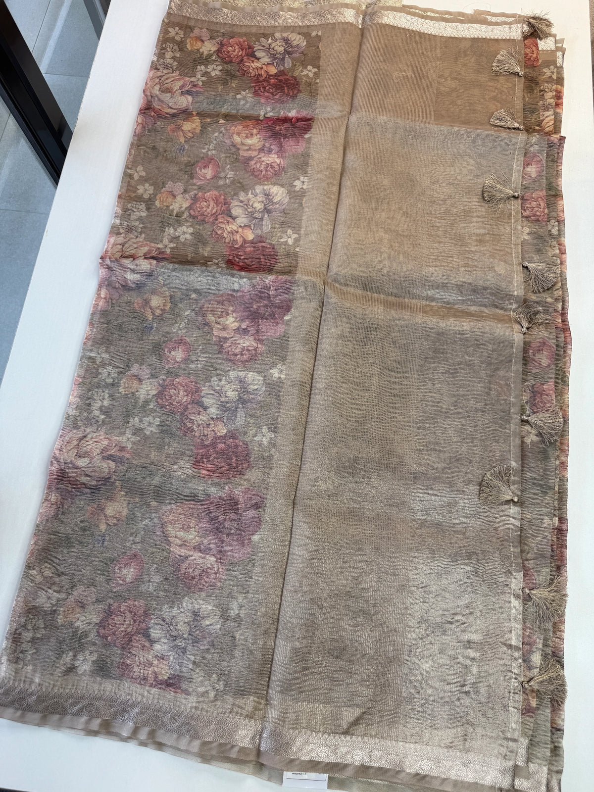 Crushed Tissue Saree / RU687