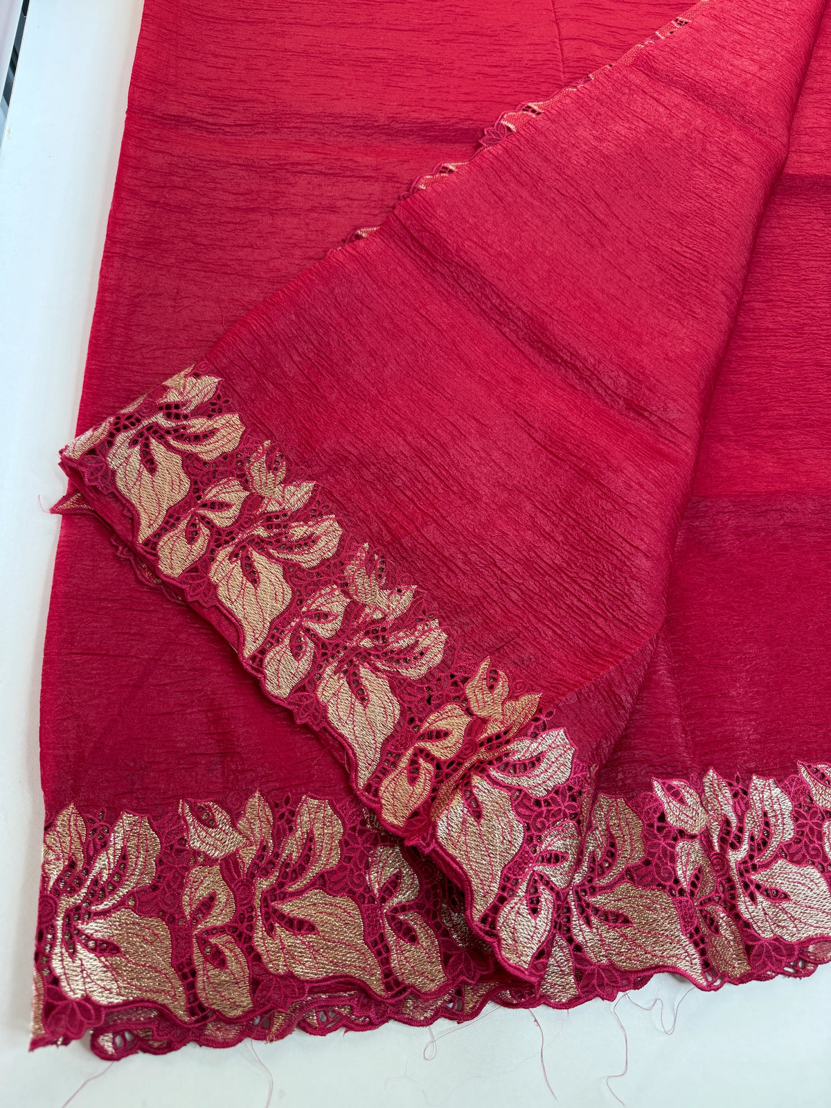 Crushed Crape Saree/ CW526