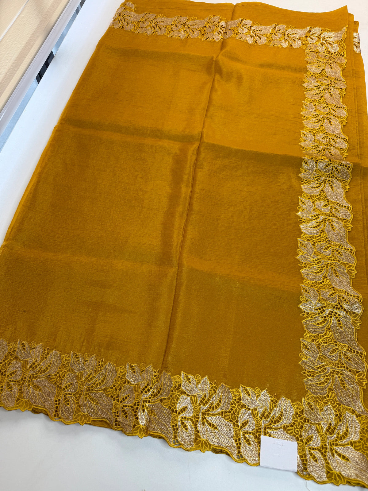 Crushed Crape Saree/ CW526