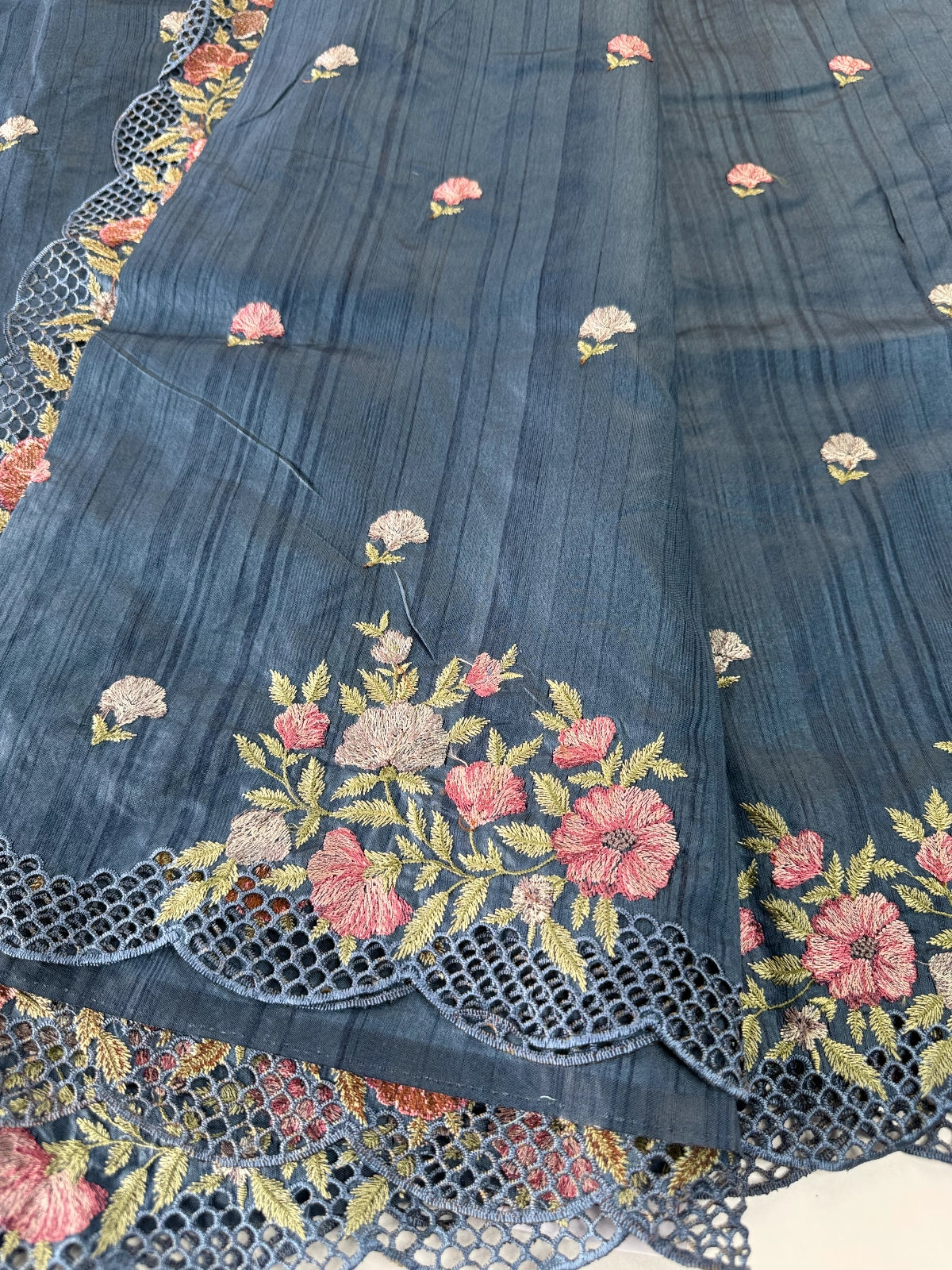 Semi Silk Saree / MB984