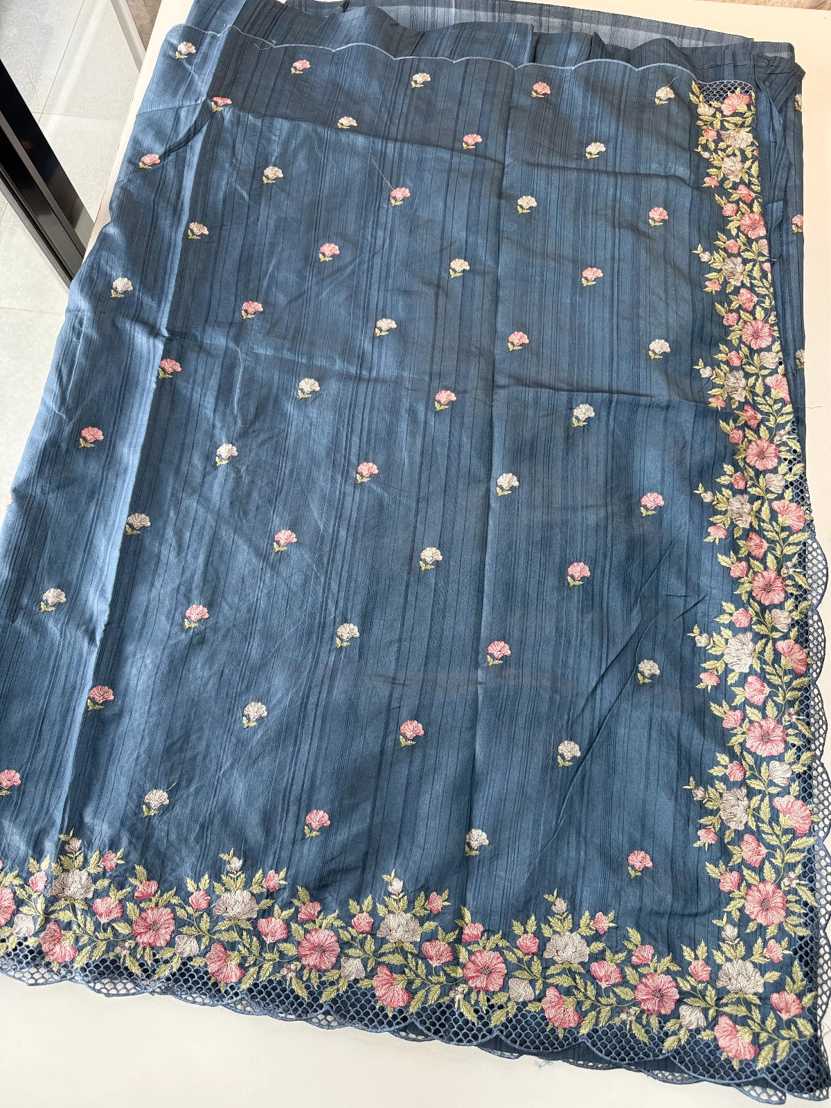 Semi Silk Saree / MB984