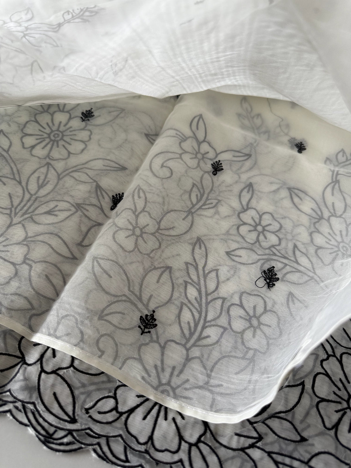 Viscous Organza/ DU19