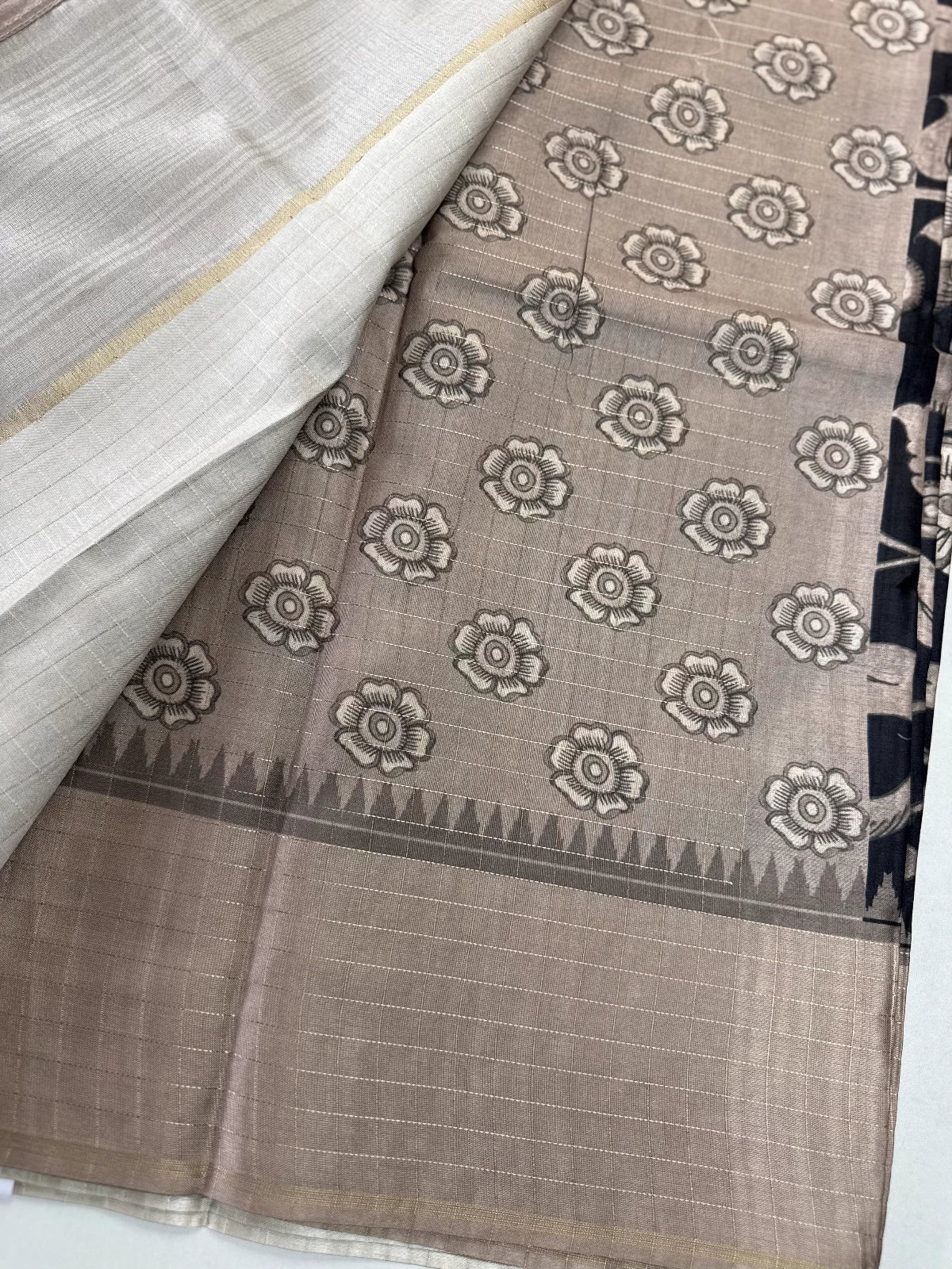 Semi Silk Saree / TD14