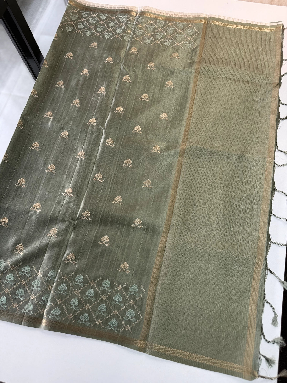 Soft Semi Tussar / FG385