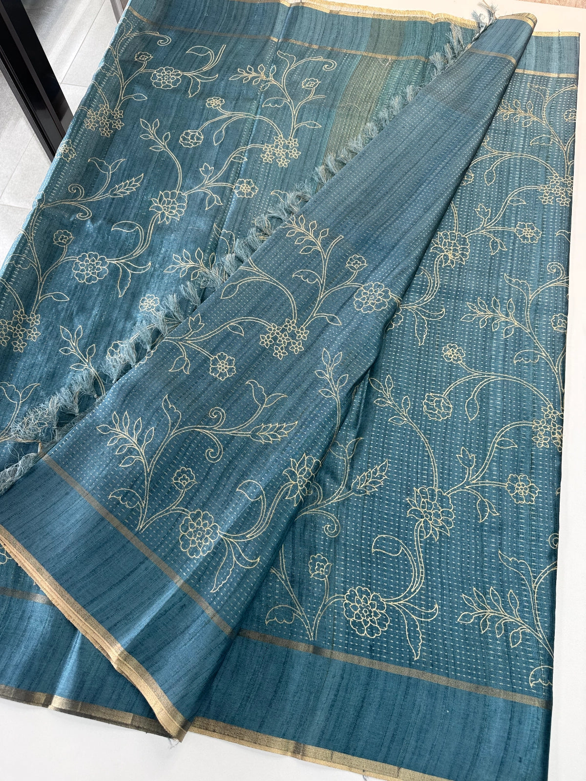 Semi Tussar Saree /MD350