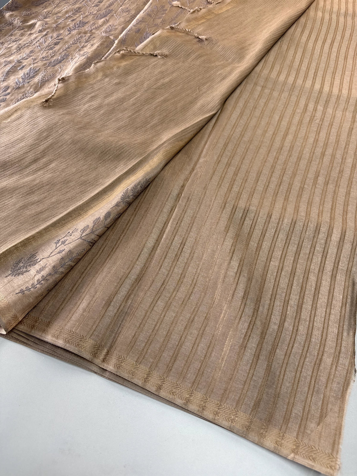 Soft semi Tussar / FG305
